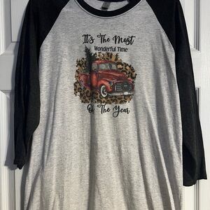 Source Unknown Black and Gray Long Sleeve Tee